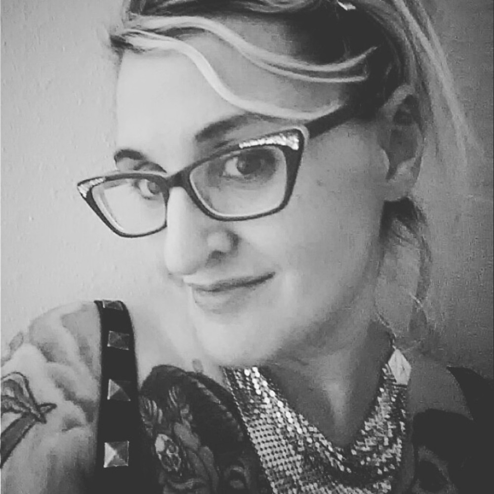 Meet your Posher, Jenn